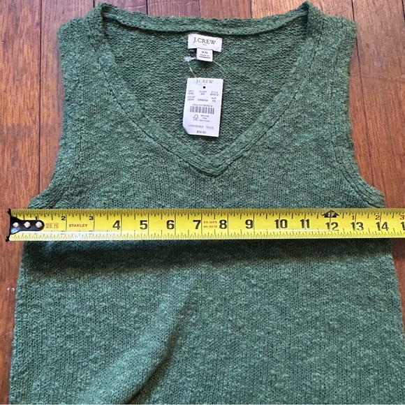 J Crew | NWT Green Beach V-Neck Knit Tank Top Size XS - Picture 8 of 10